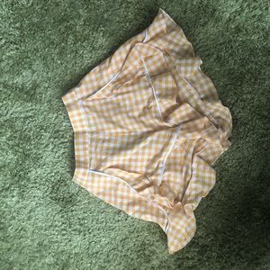 The East Order 💛yellow gingham shorts ⭐️SOLD⭐️